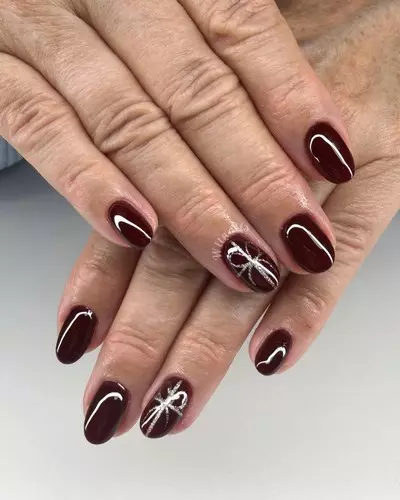 rouge fonce deco argent