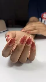 manucure witnails rouge paillette